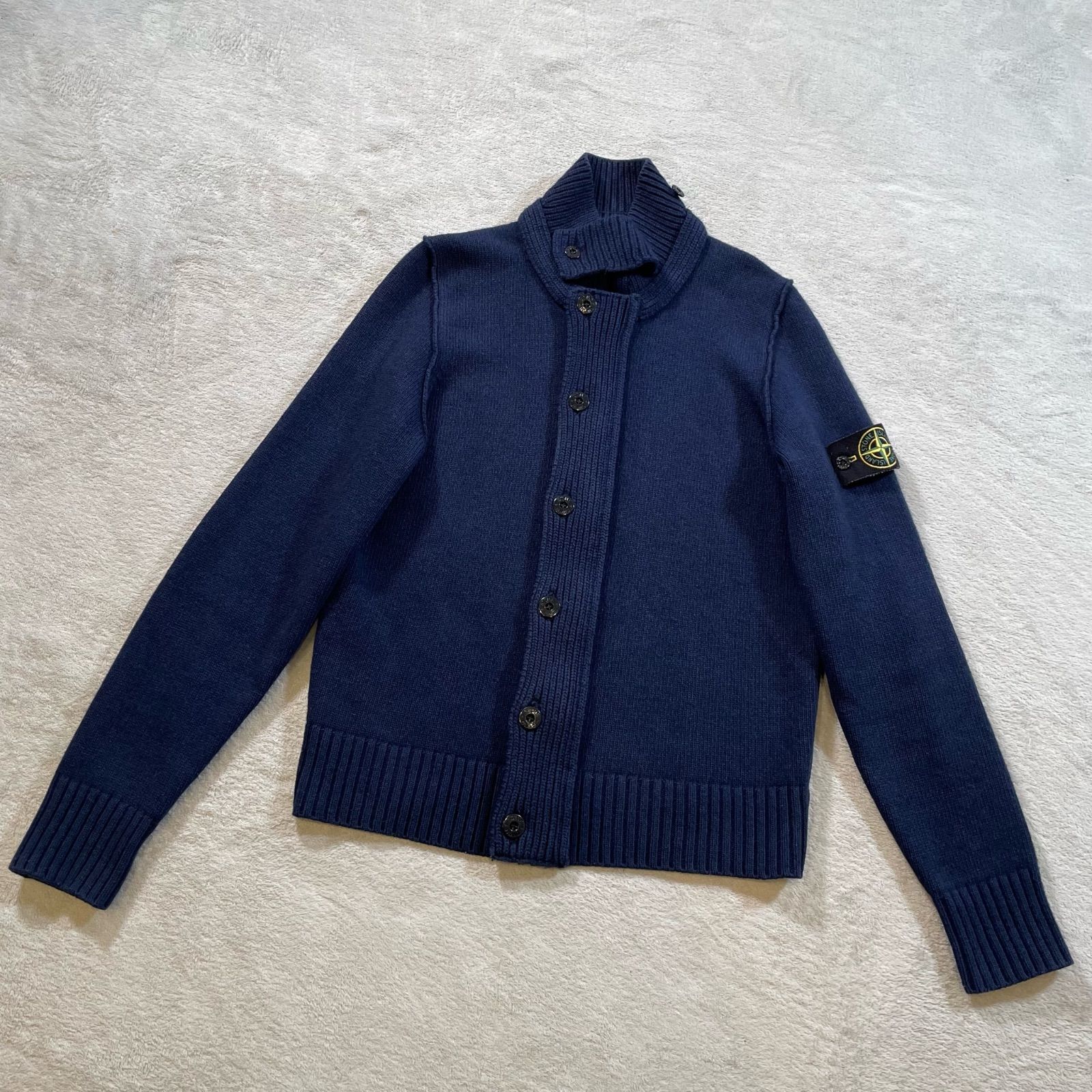 STONE ISLAND ストーンアイランド スタンドカラー ニットジャケット カーディガン ワッペン ロゴボタン メンズ Mサイズ ネイビー 紺 ウール混 651550LA3　17978