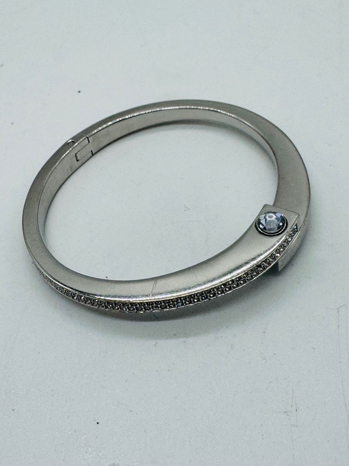 【美品】 SWAROVSKI スワロフスキー ラインストーン バングル P2121