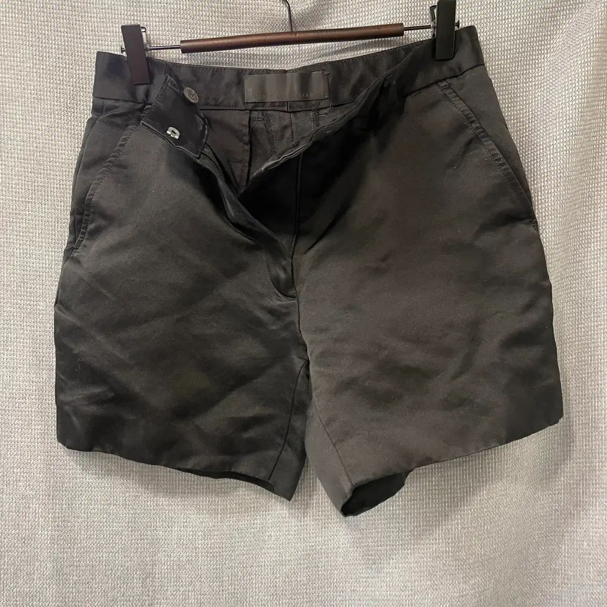 ハイダーアッカーマン(Haider Ackermann) ブラック ショーツ