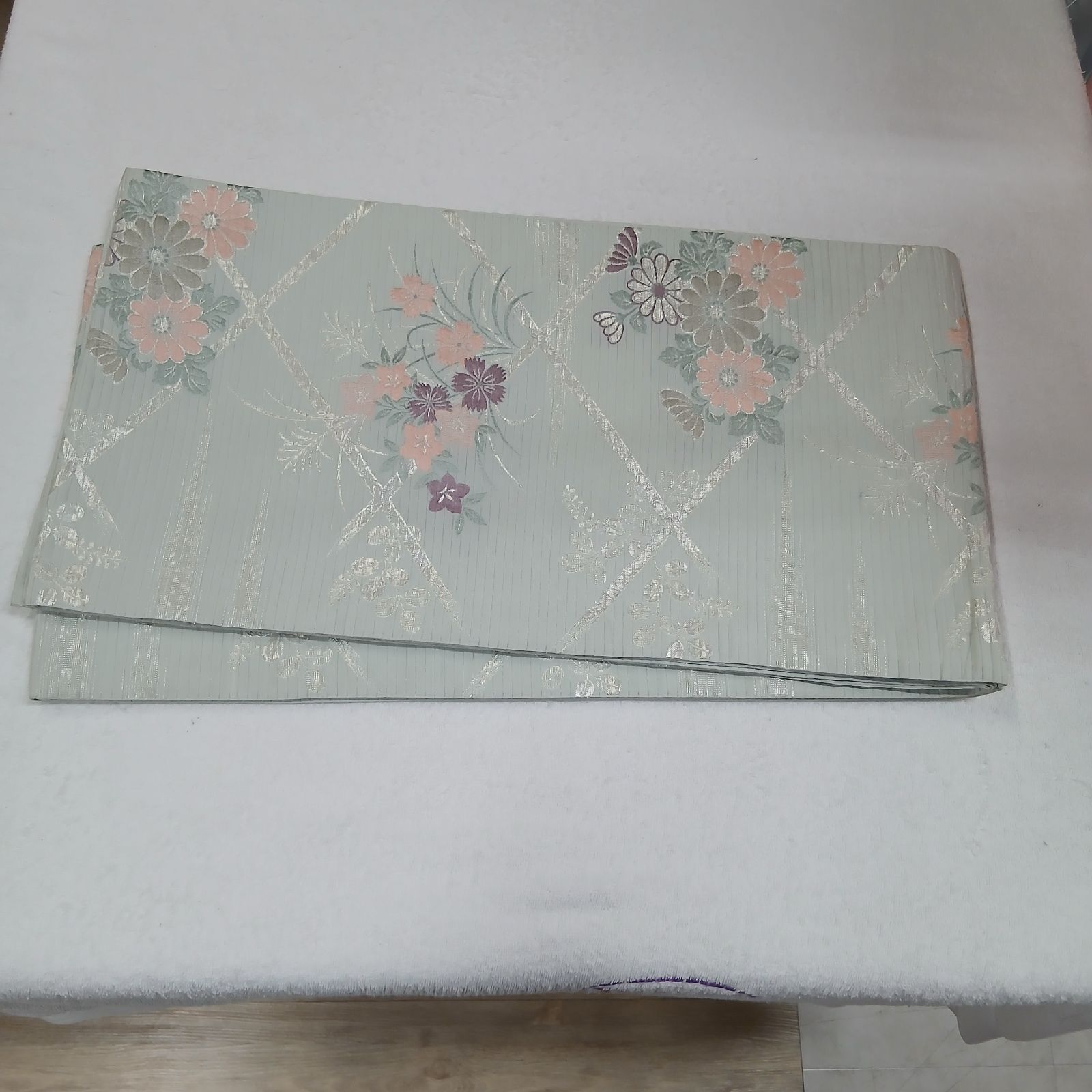 112 帯 袋帯 夏帯 薄グリーン 花柄 菱文様 銀糸 パステルカラー 絽 