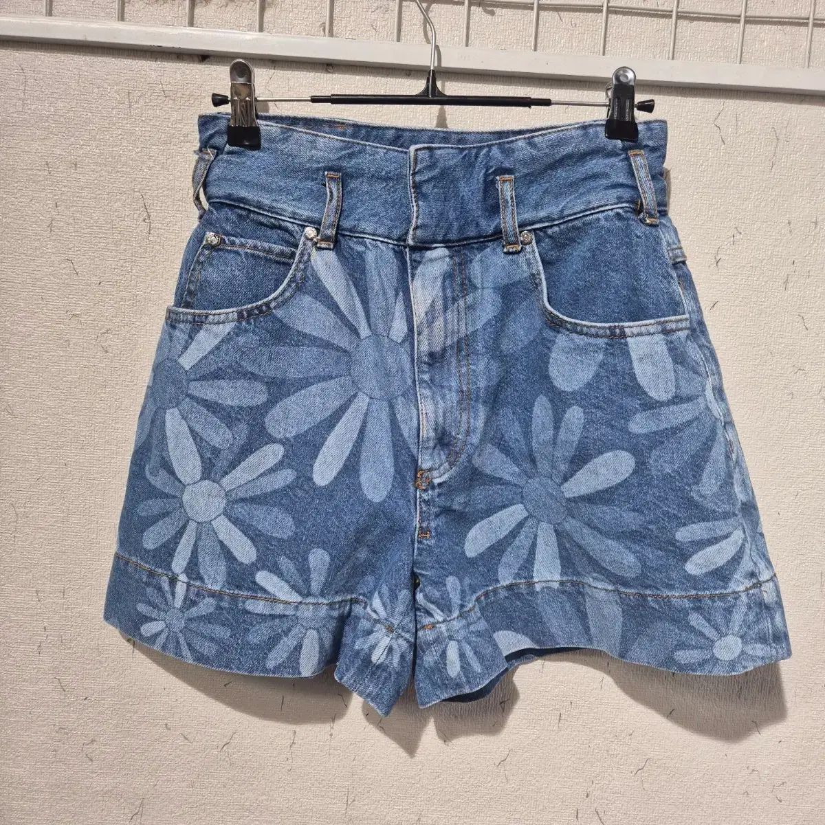 SANDRO デニム 花柄 ハーフパンツ
