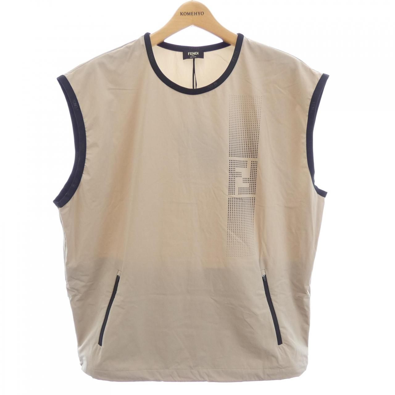 フェンディ FENDI FAF711 AR53 ベスト 32,890円