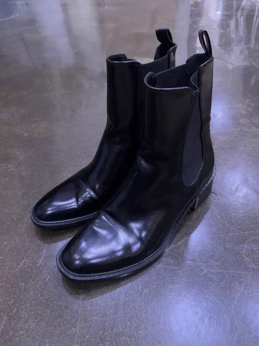 ZARA スチール ポイント チェルシーブーツ 39 (250)