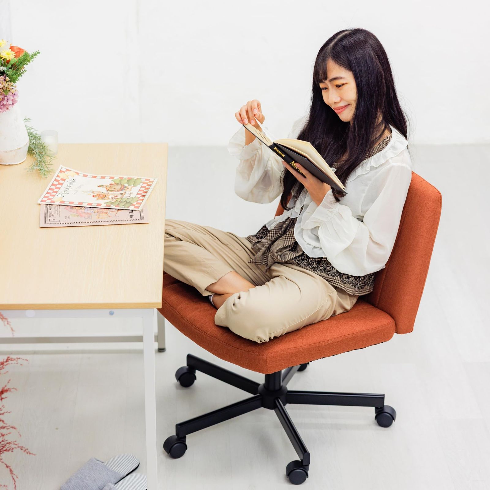 【あぐらをかける広々座面】NEOCHAIR デスクチェア ソファチェア オフィスチェア 【ホームオフィスxPUキャスター付きx省スペースx快適な在宅ワーク】COZYテラコッタｍａ