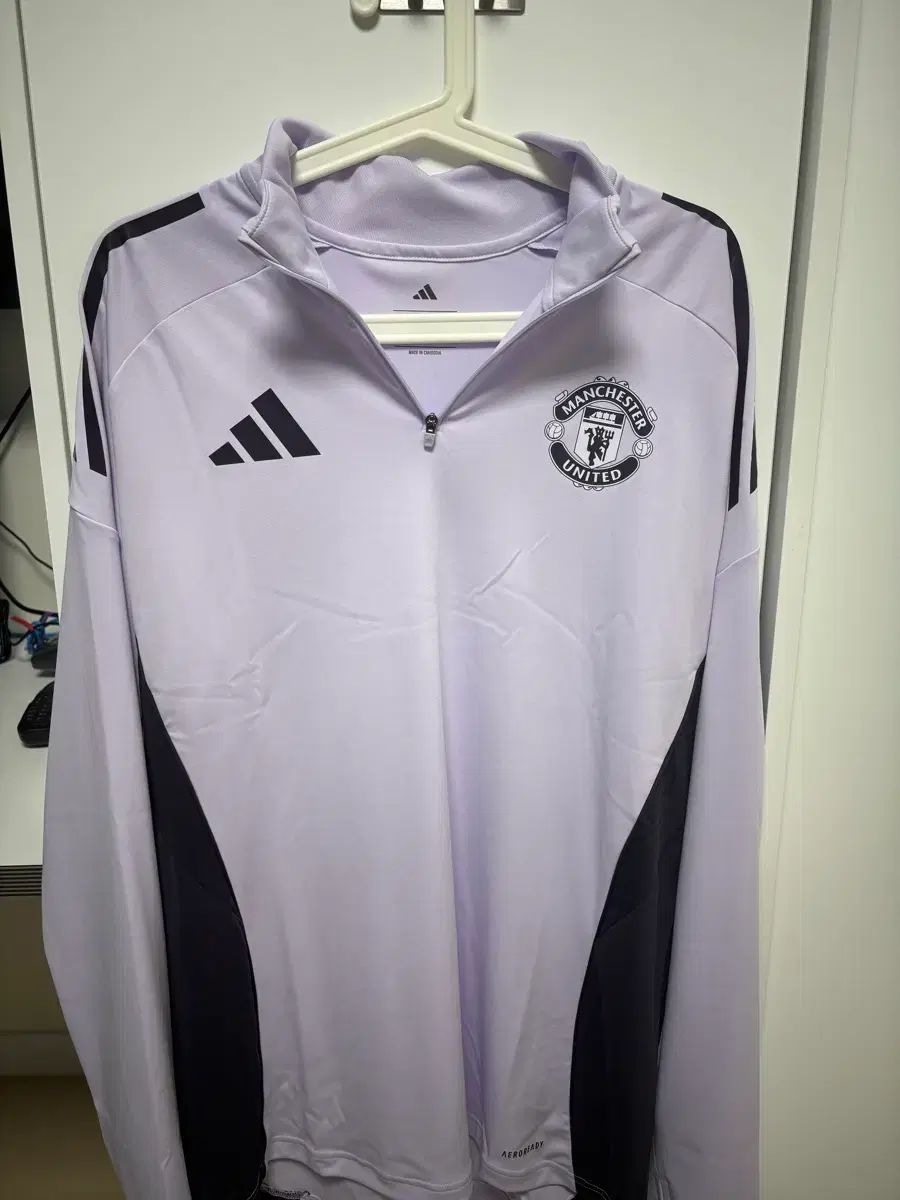 アディダス MANCHESTER UNITED FC Tシャツ 25 トレーナー