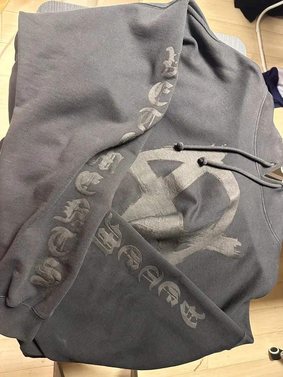 VETEMENTS ヴェトモン 23ss ダブルアナキ WHO フーディー ブラック XL