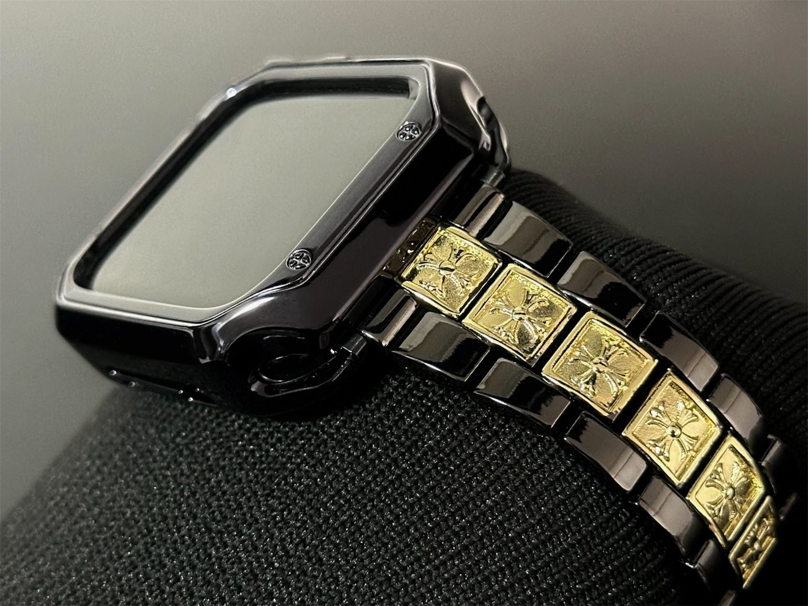 ゴールド黒Ⅱ★アップルウォッチバンド メタル ステンレスベルト ゴールドクロス Apple Watch保護カバー メッキTPUケース 38 40 41 42 44 45 46 49mm ultra1 2 3 メンズ レディース 高級 重厚感 十字架 ゴシック調