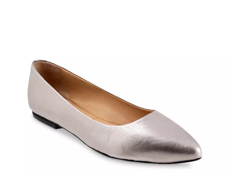 トロッターズ レディース シューズ パンプス Tシャツ Trotters Estee Flat Silver Metallic シルバー