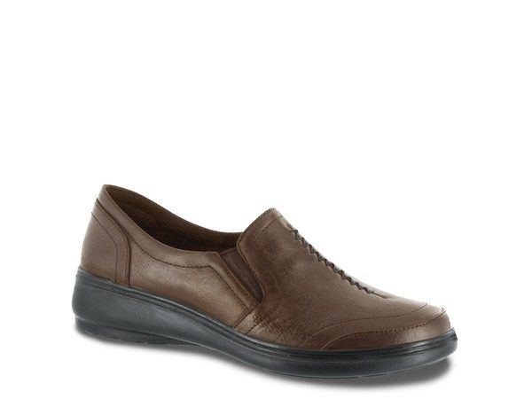 イージーストリート レディース シューズ スリッポン・ローファー Easy Street Ultimate SlipOn Brown ブラウン