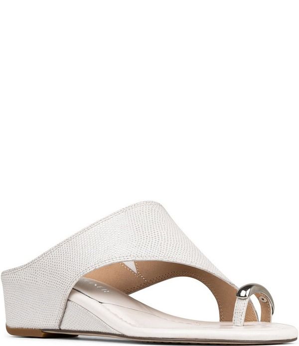 ドナルドプリネール レディース シューズ サンダル プリントール レザー Donald Pliner Vesna Metallic Lizard Print Leather Toe Ring Wedge Sandals Porcelain メタリック