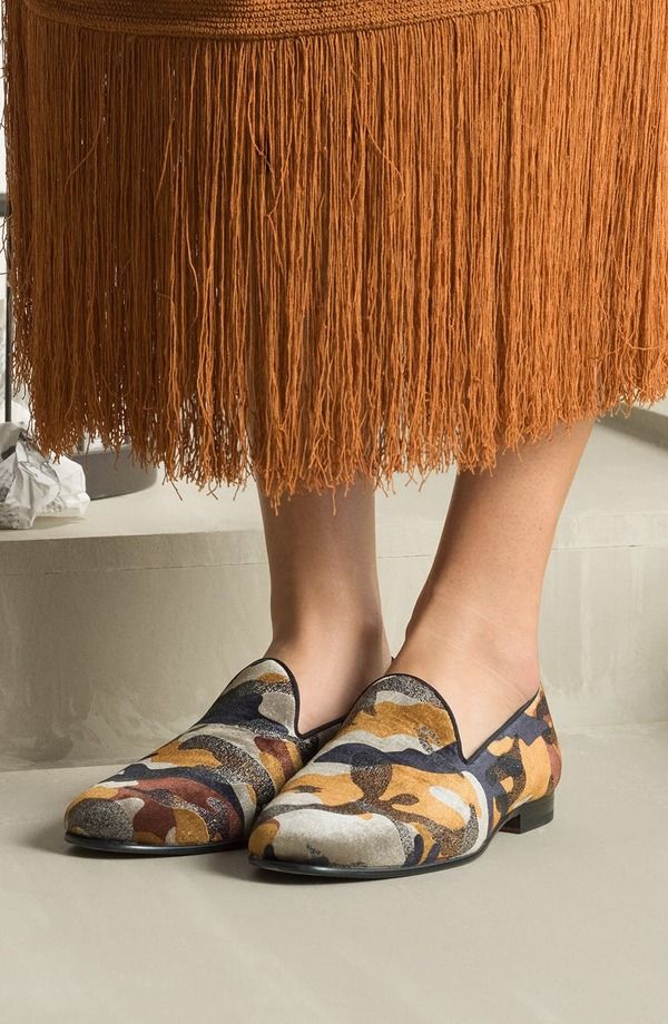 マグナーニ レディース シューズ スリッポン・ローファー ベルベット Magnanni Clara Velvet Loafer Taupe トープ マグナーニ レディース シューズ スリッポン・ローファー ベルベット Magnanni Clara Velvet Loafer Taupe トープ
