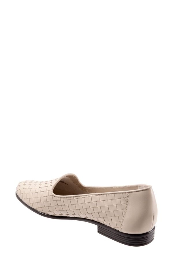 トロッターズ レディース シューズ スリッポン・ローファー Trotters Liz SlipOn Loafer Bone
