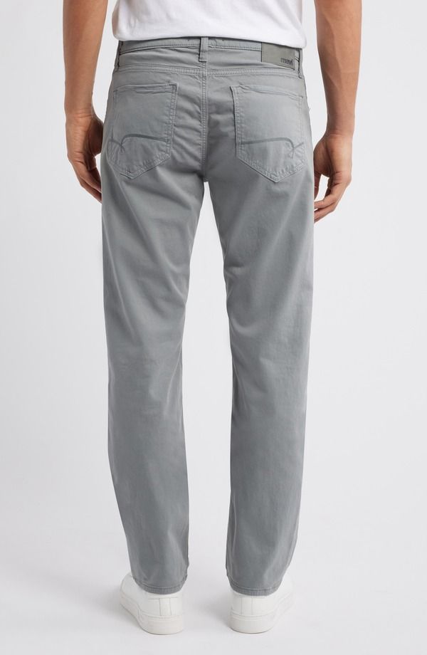 マーヴィ ジーンズ メンズ ボトムス カジュアルパンツ ストレート Mavi Jeans Zach Straight Leg Casual Stretch Twill Pants Ultimate Grey Casual Twill グレー