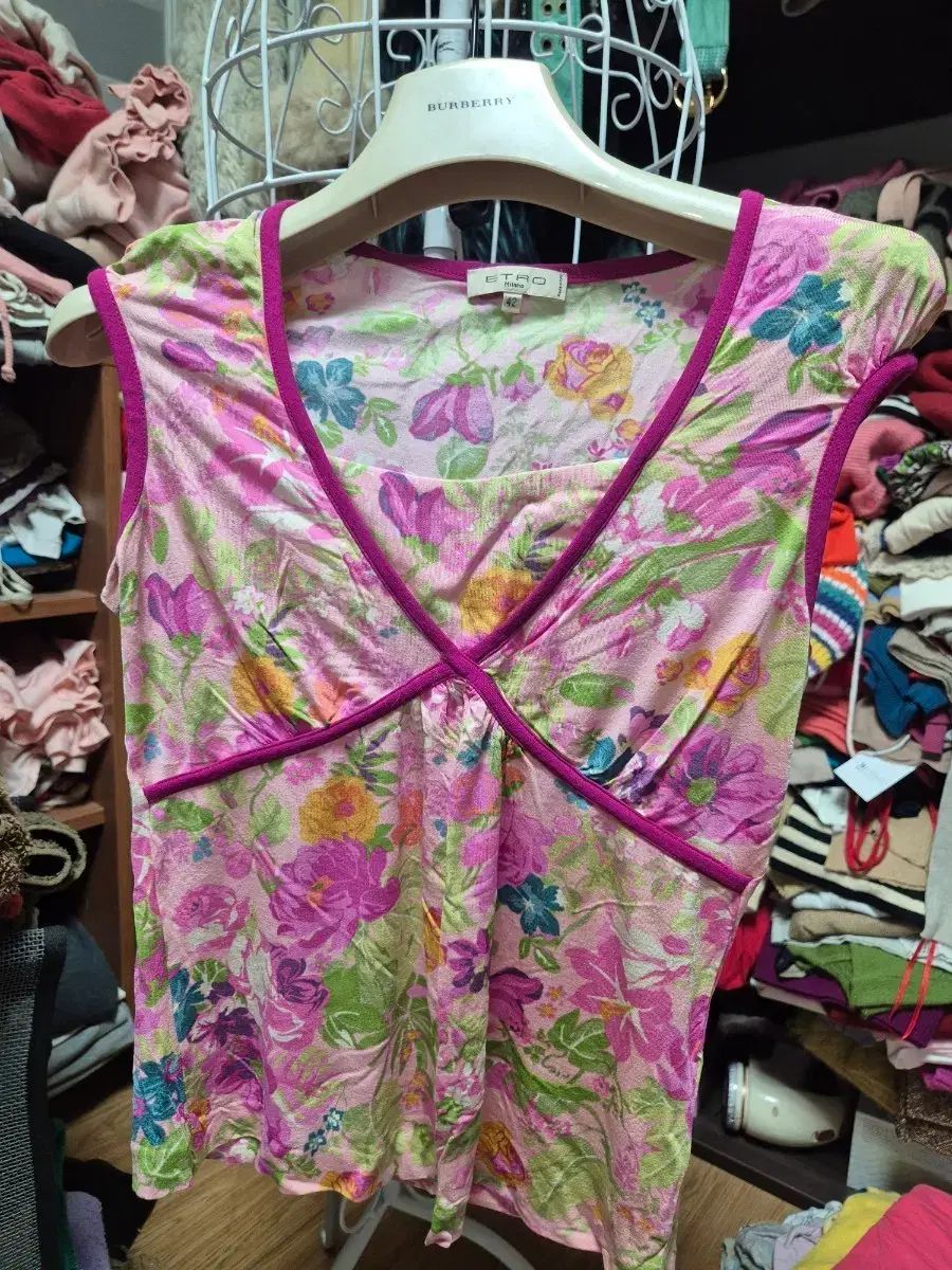 ETRO フラワー パータン ノースリーブ トップス ピンク