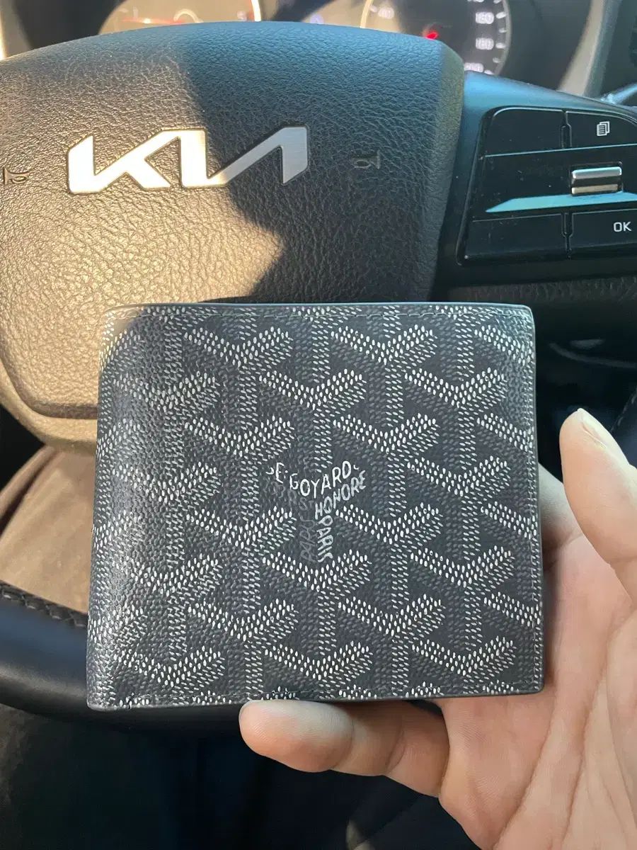 Masion Goyard ゴヤール サン・ルイ 中財布