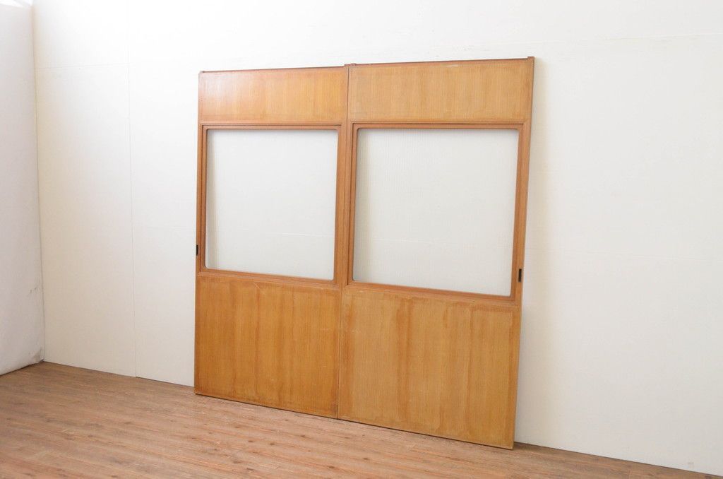 ▼現状販売▼ 引き戸2枚セット ヴィンテージ建具 昭和後期 大正ロマン モールガラス入り 4～7営業日前後で発送(※修理加工希望の方3ヶ月程で発送) R-067184