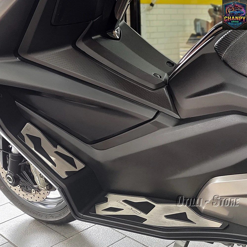 KYMCO AK550 2017-2021 オートバイ用フットレスト、フットパッド、ペダルプレート、ペダルレストパッド、クッションボードペダル