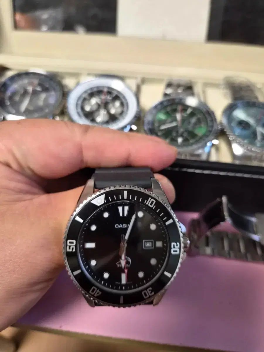 CASIO MDV-106 黒カジキ ダイバーズウォッチ