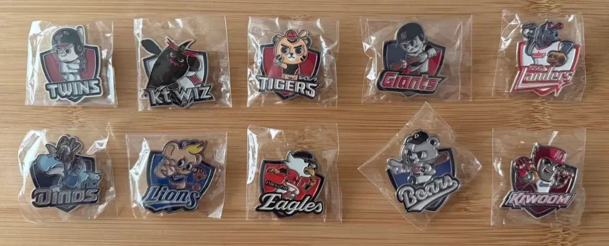 ロッテウェルフード KBO ハリーテージ バッジ 10球団 セット(ゆうパック 含む)