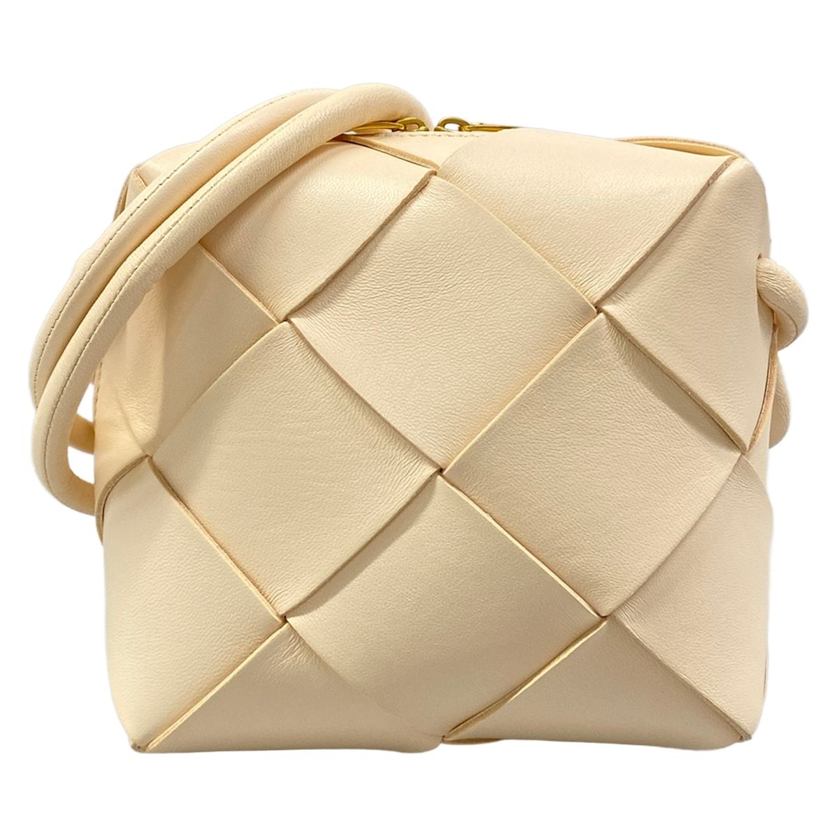 BOTTEGA VENETA(ボッテガヴェネタ) ショルダーバッグ ミニ カセット カメラバッグ 701915 マカロン(ライトベージュ) ラムスキン