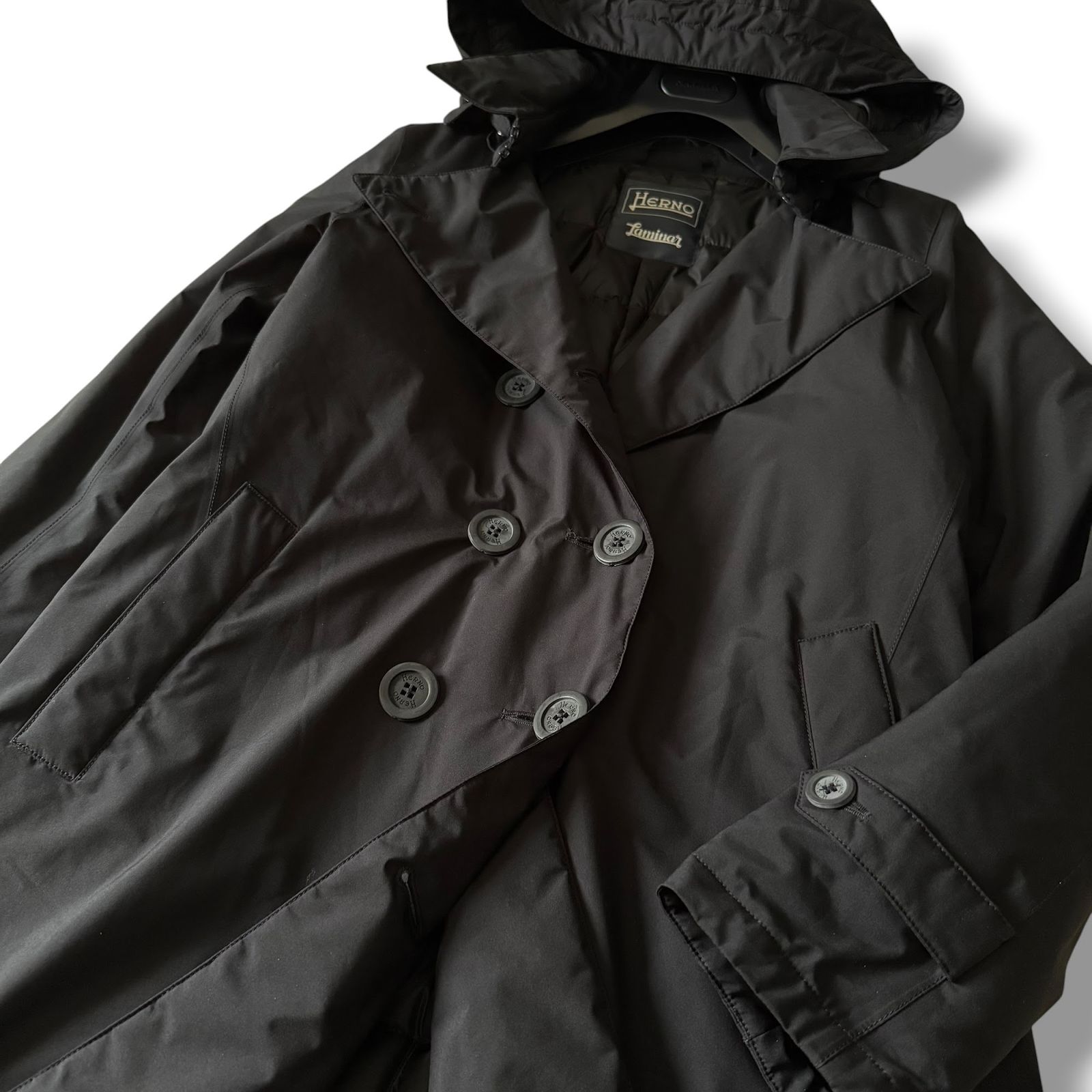 美品 HERNO 定価17万 ラミナー ゴアテックス ダウンコート 44 - メルカリ