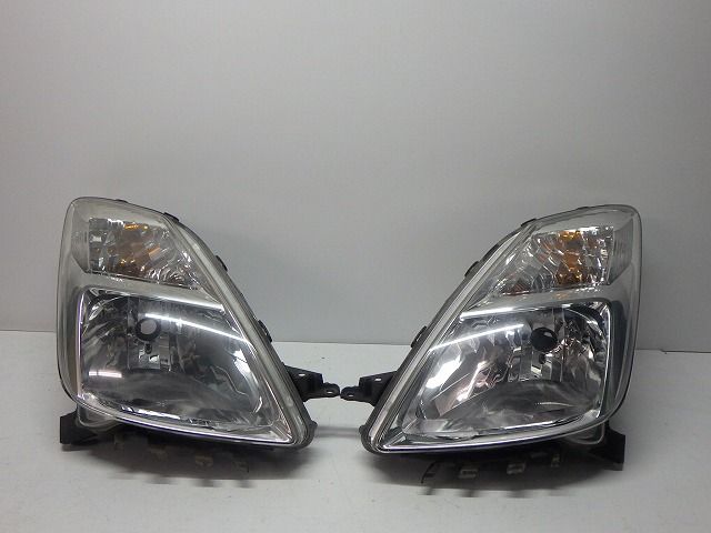 プリウス　ヘッドライト　左右　ハロゲン　NHW20　前期　47-16　サ　81110/81150-47060　コーティング　260604214