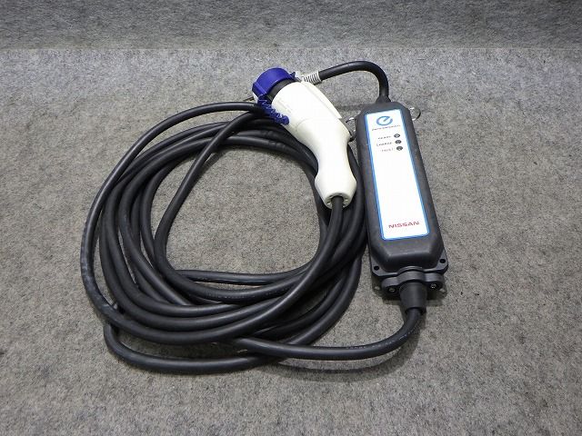 NISSAN EV充電ケーブル 29690 3NK5E 日産純正 充電ケーブル (29690 3NK5E) (110) NISSAN 純正 EV充電