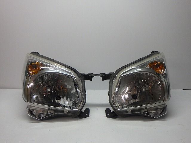 スペーシア ヘッドライト左右 ハロゲン MK32S MK42S 1870 N0 35100/5300-81M00 コーティング 260604201
