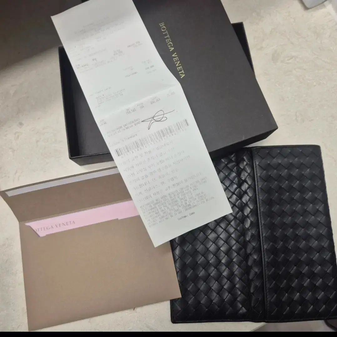 ボッテガ・ヴェネタ イントレチャート 長財布