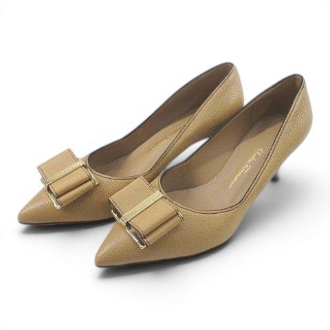 サルヴァトーレフェラガモ Salvatore Ferragamo パンプス リボン ゴールド金具 ４.５D ベージュ レザー イタリア製