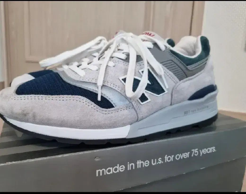 ニューバランス 997 ガンダム