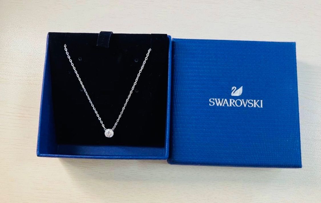 新品　スワロフスキー Swarovski Attract ネックレス
