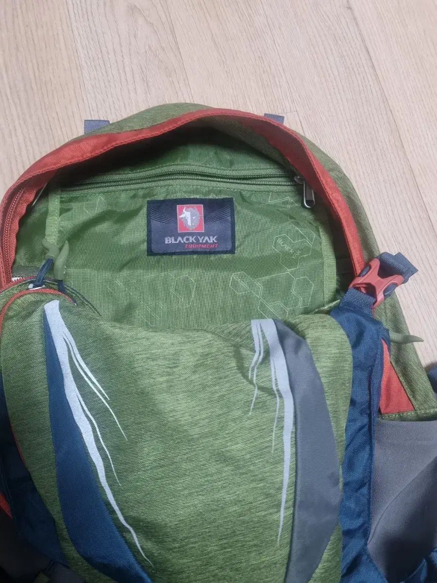エクストリームピーク登山リュック レインCOVER含む
