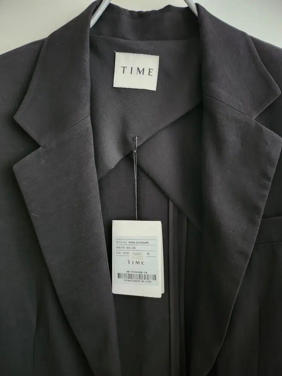 タイム バックスリット ブラックジャケット 新品