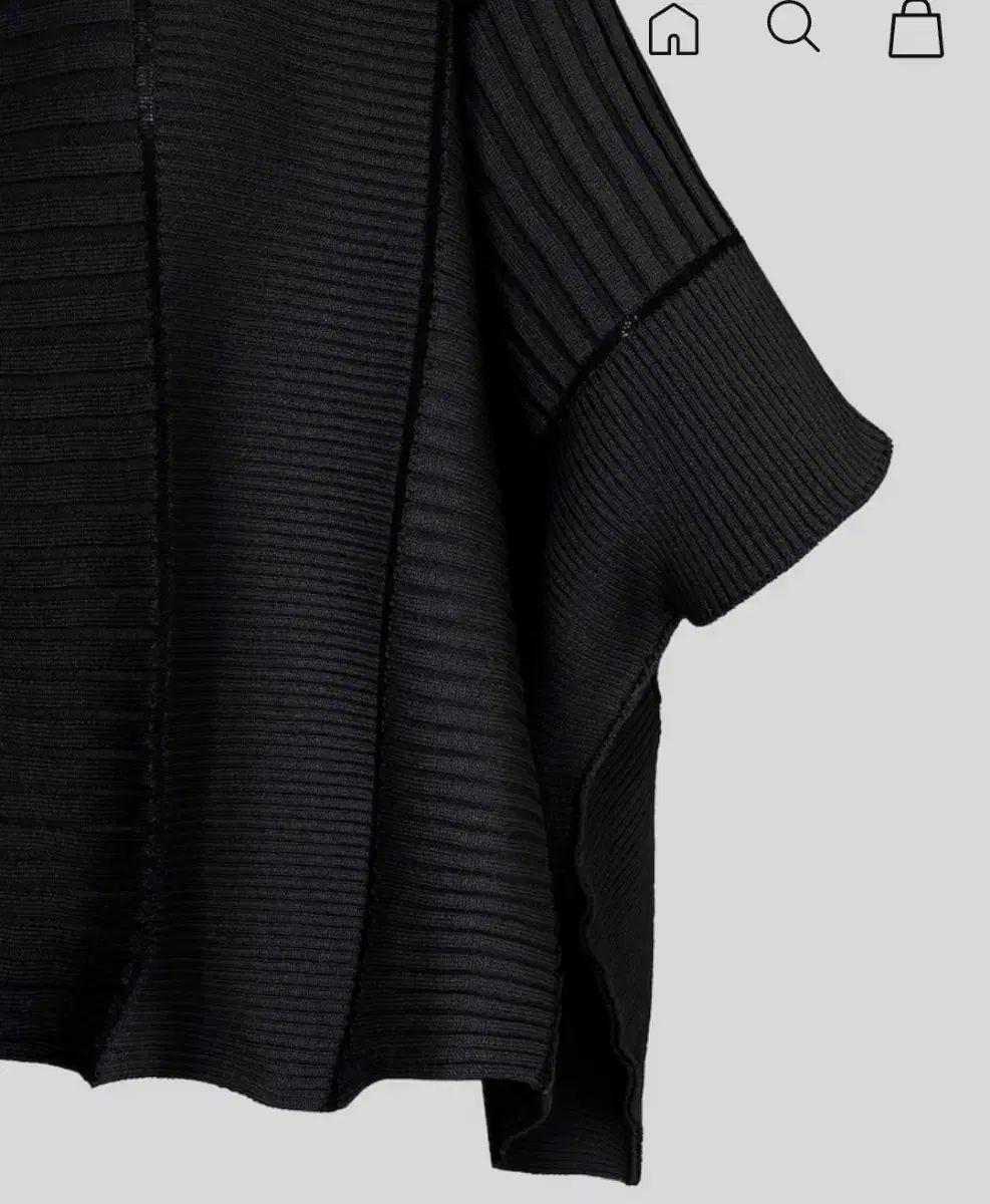 ISSEY MIYAKE イッセイミヤケ カラム ブラック 新品 ISSEY MIYAKE イッセイミヤケ カラム ブラック 新品