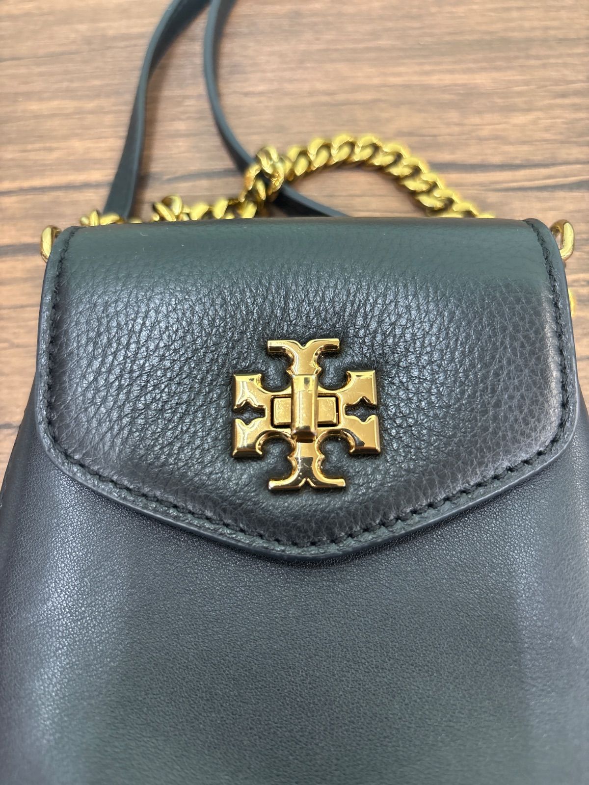 TORY BURCH トリーバーチ レザーバッグ スマホショルダーバッグ ブラック 送料無料♪