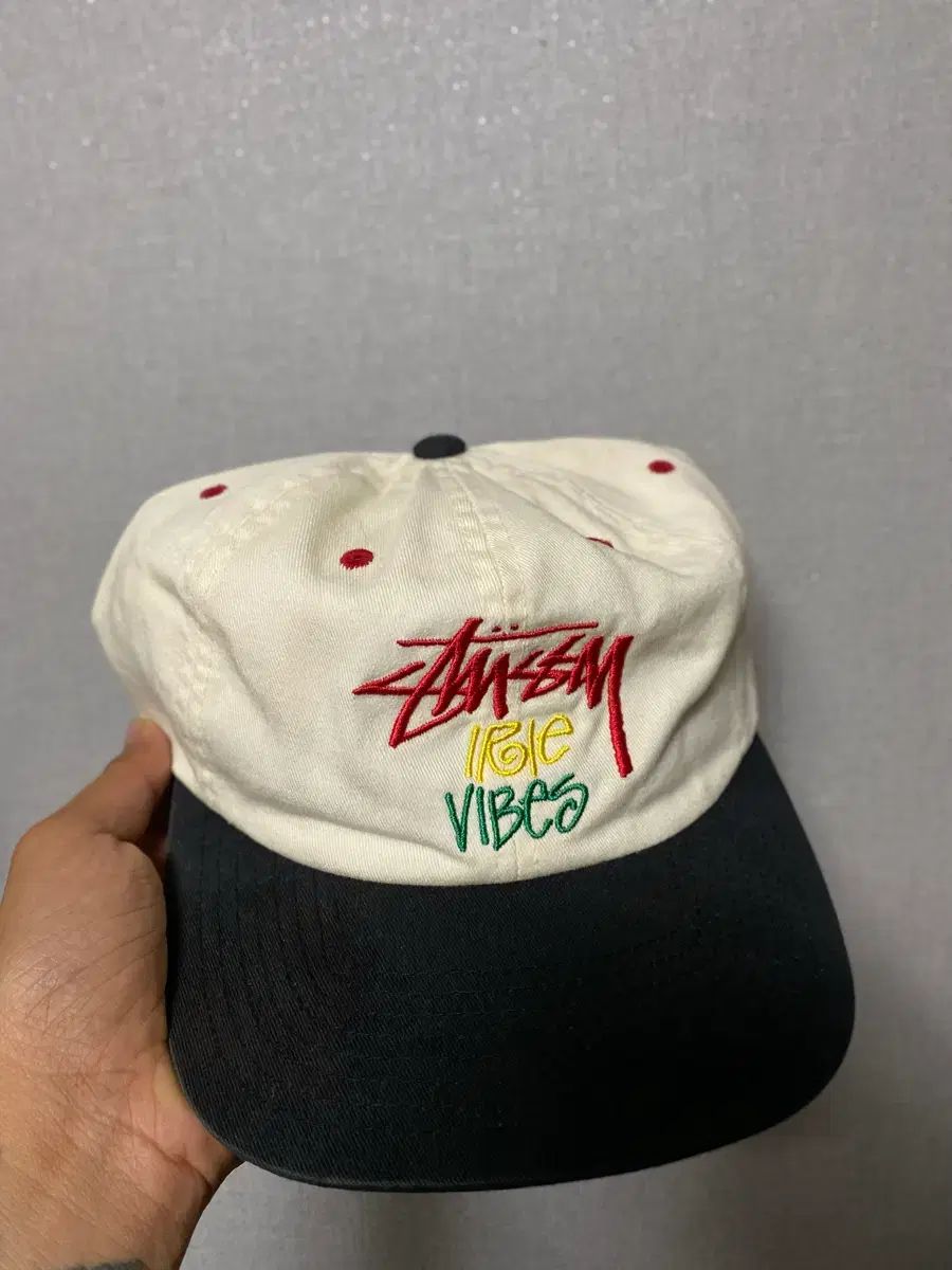 STUSSY ヴィンテージ Irie vibes ベースボールキャップ