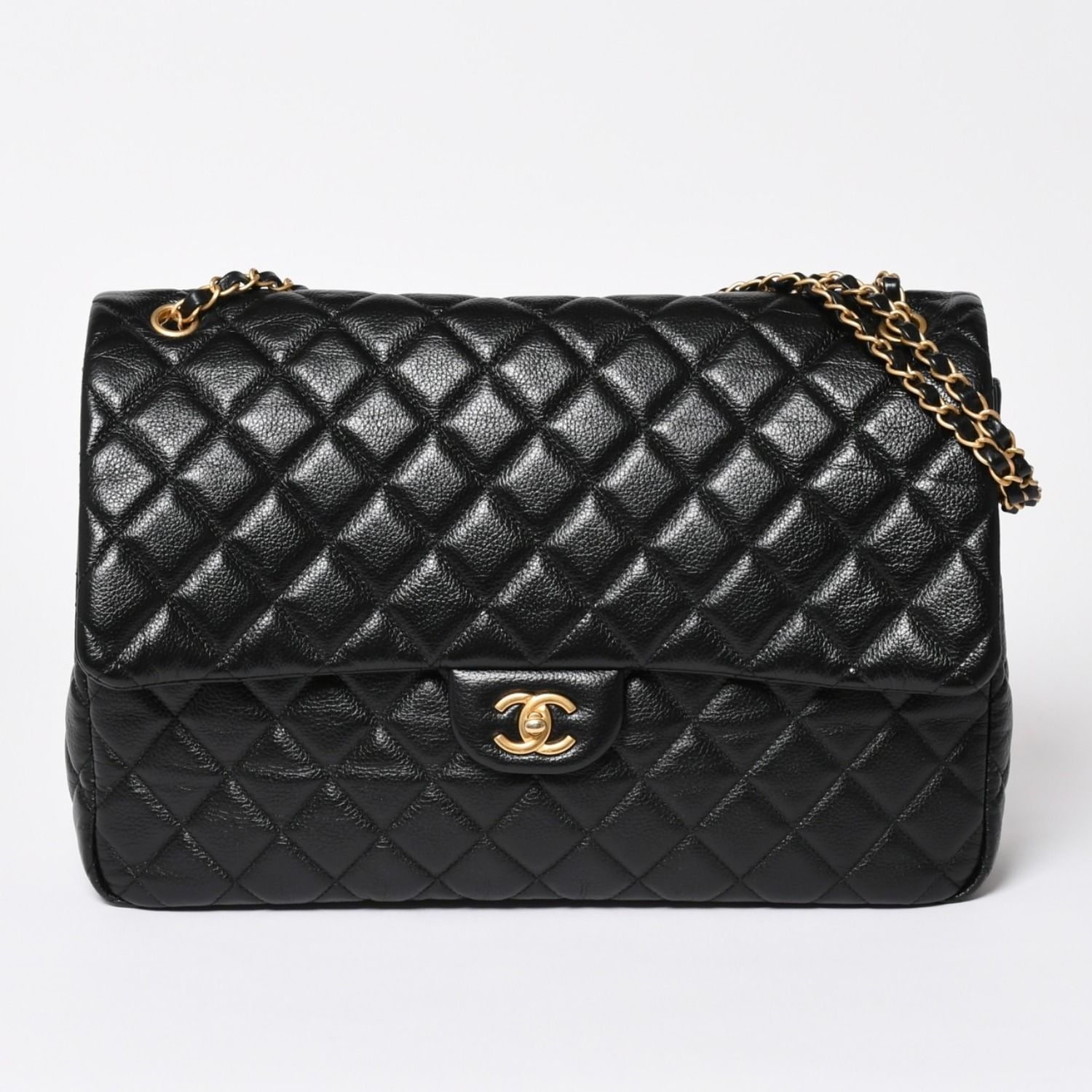 新品同様 2025年 CHANEL シャネル AS4661 ジャンボ マトラッセ デカマトラッセ ショルダーバッグ ブラック 中古 4a003601