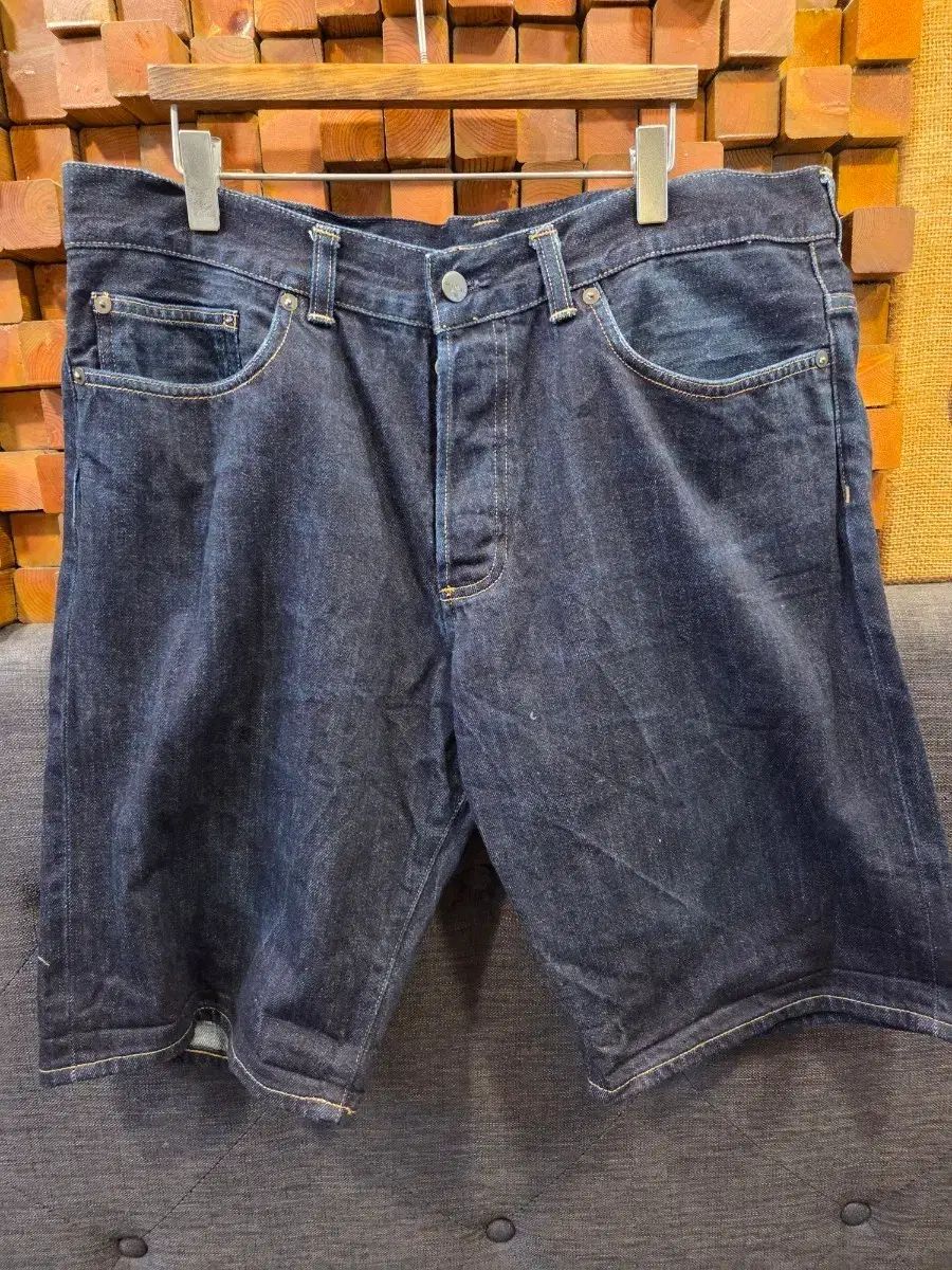 Carhartt カーハート wip セルビッジ デニム ハーフパンツ