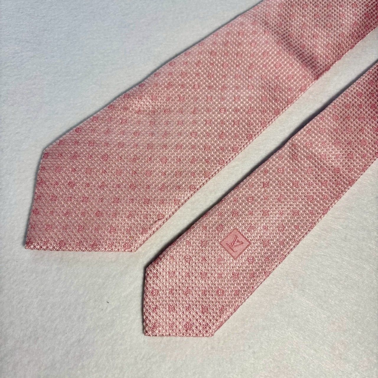 LOUIS VUITTON ルイヴィトン LV マイクロモノグラム ネクタイ ピンク 総柄