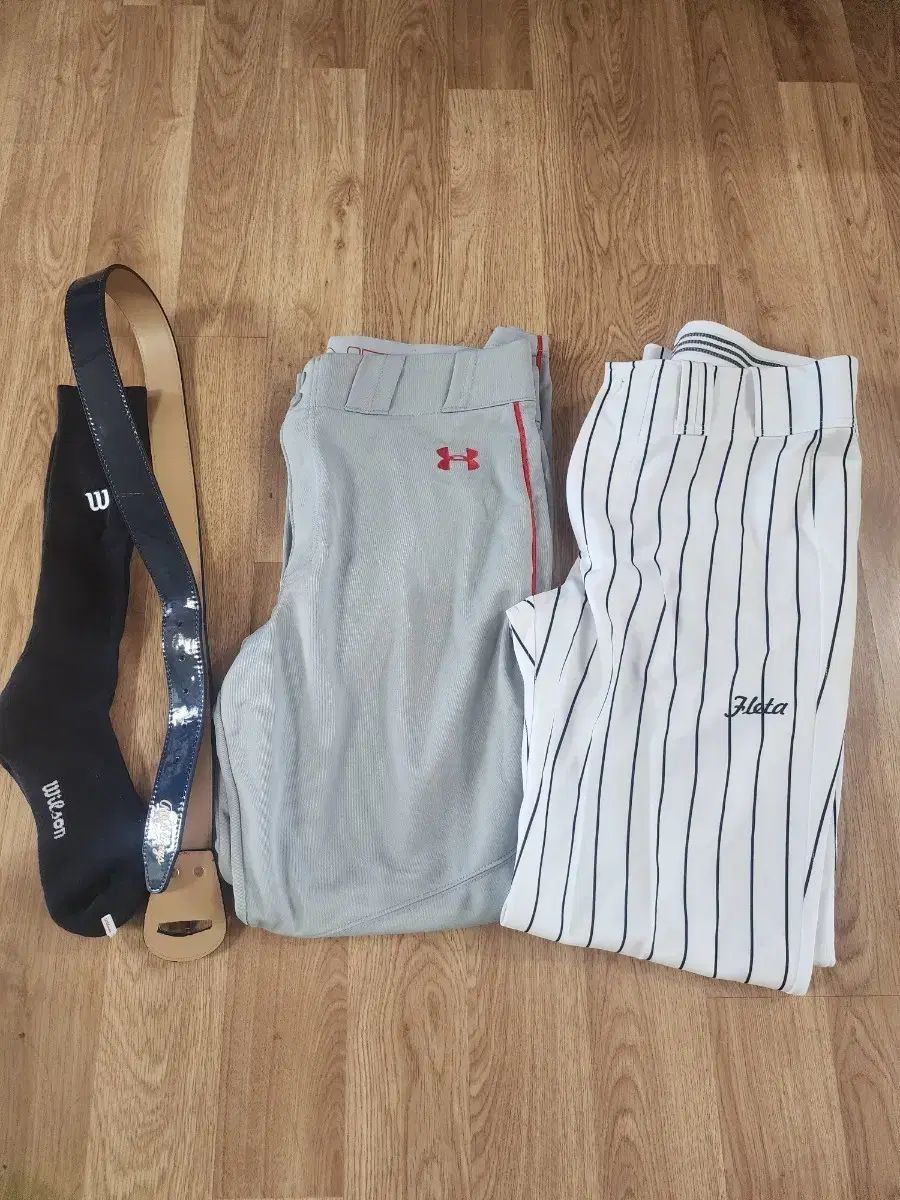 UNDER ARMOUR アンダーアーマー 野球ズボン セット ベルト 靴下 まとめ