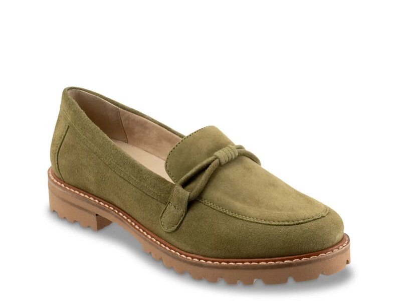 トロッターズ レディース シューズ スリッポン・ローファー Trotters Fiora Loafer Olive Green Suede グリーン