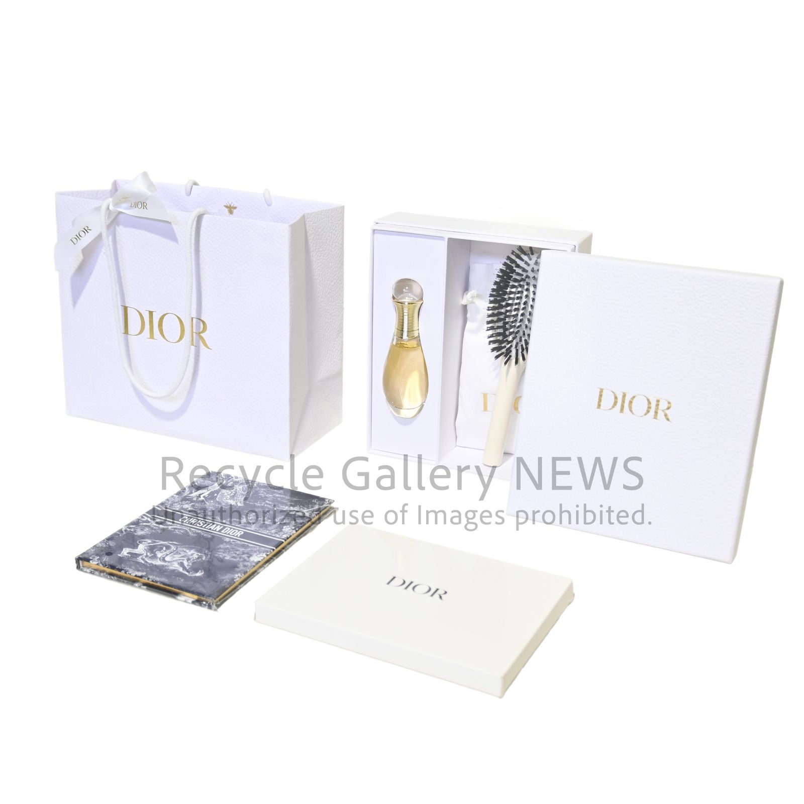 ○ Dior ヘアミスト ブラシセット ノベルティ 非売品 - メルカリ