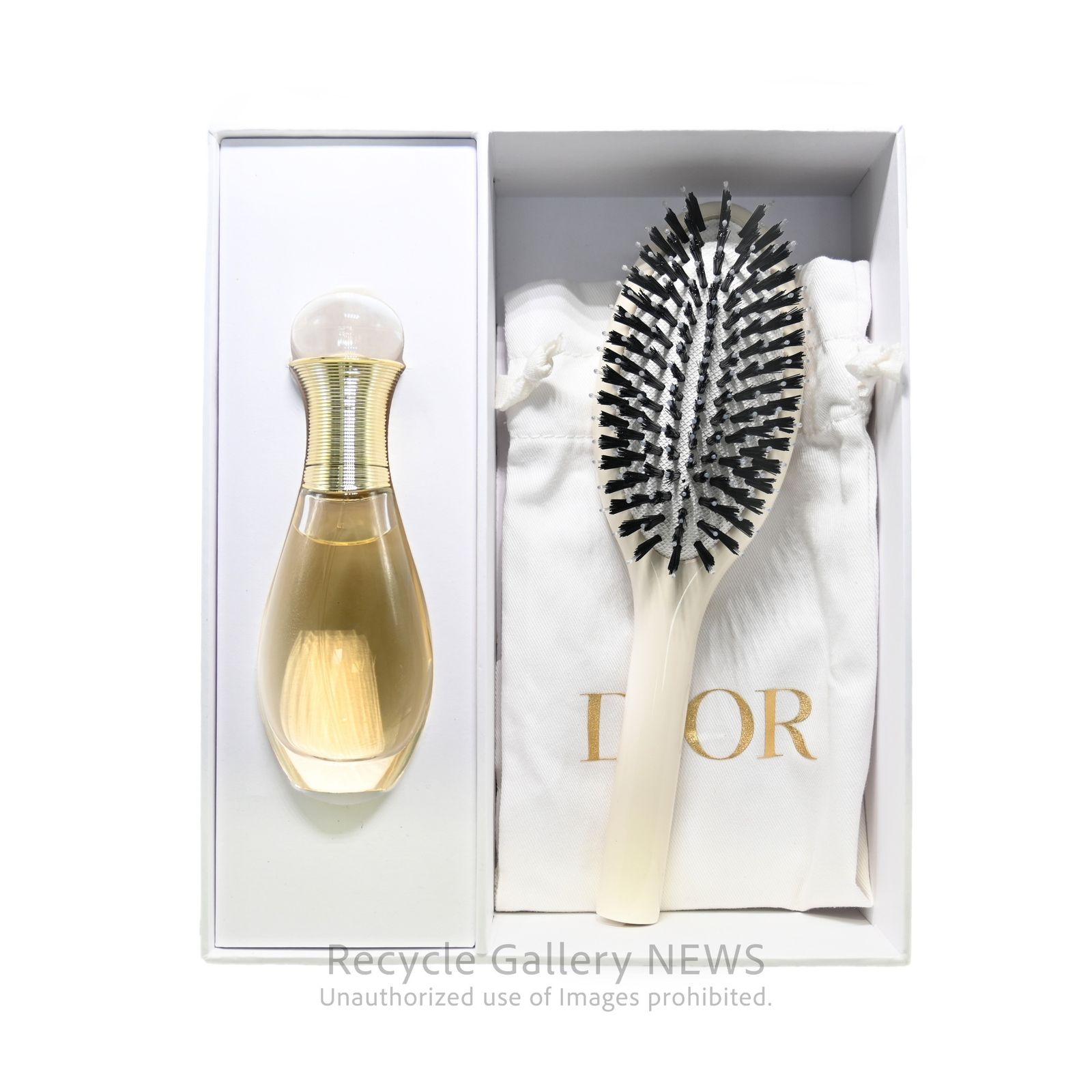 Dior ヘアブラシ&ヘアミスト(非売品) ○ Dior ヘアミスト ブラシセット ノベルティ 非売品 - メルカリ