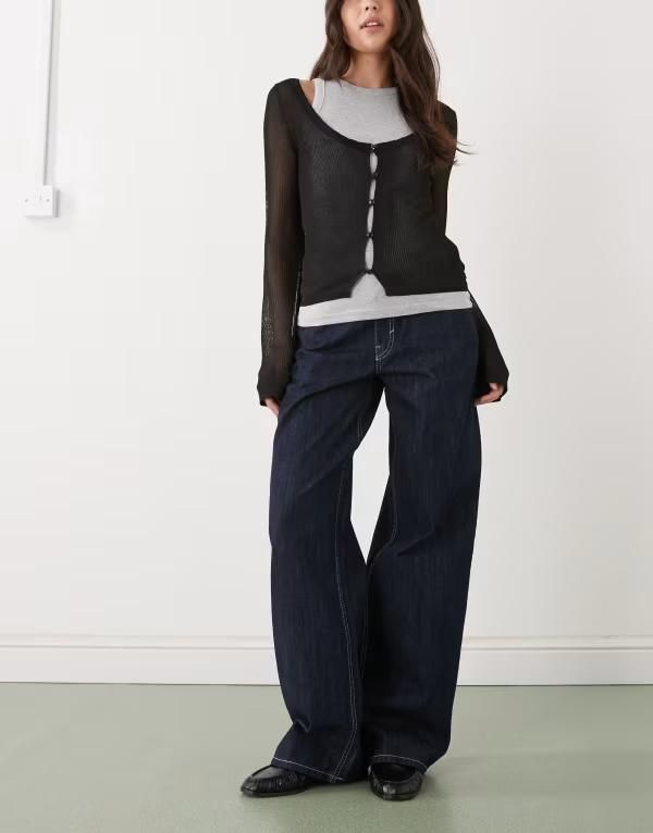 ウィークデイ レディース ボトムス デニムパンツ ジーンズ Weekday Ample lowaist baggy fit jeans in dark blue rinse Blue rinse ブルー