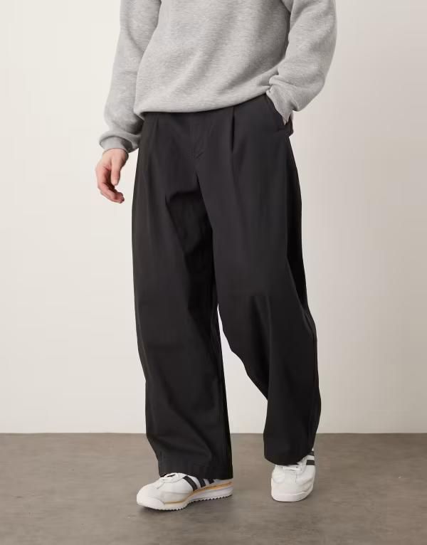 エイソス メンズ ボトムス カジュアルパンツ ASOS DESIGN oversized baggy pants with pleats Black ブラック