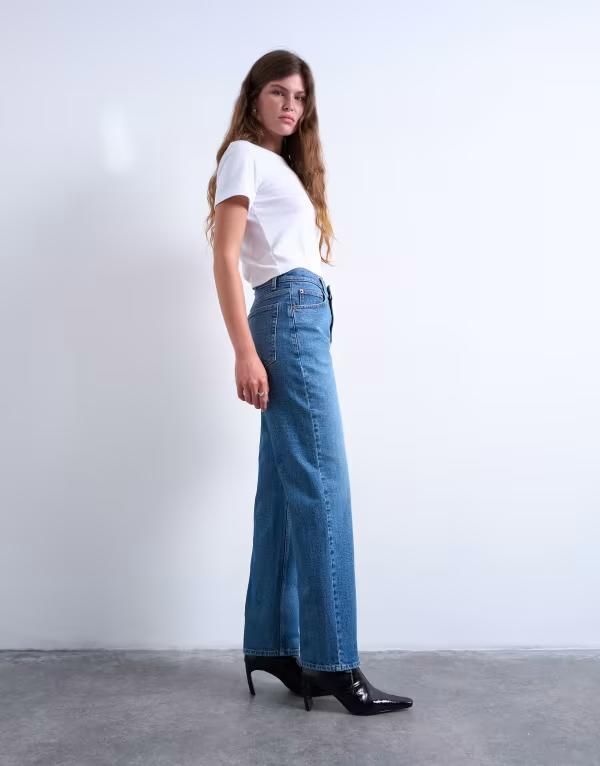 トップショップ レディース ボトムス デニムパンツ ヴィンテージ ストレート ジーンズ Topshop Orson mid rise comfort straight leg jeans in vintage Blue ブルー