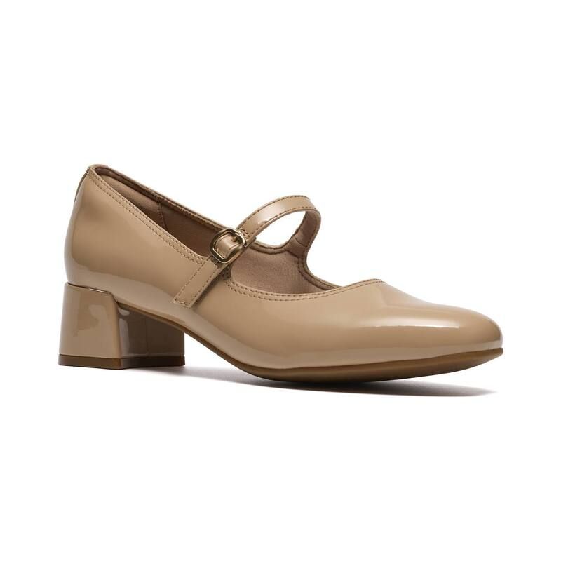 クラークス レディース シューズ パンプス ヒール Clarks Iridessa Rae Womens Block Heel Dresshoes Beige ベージュ