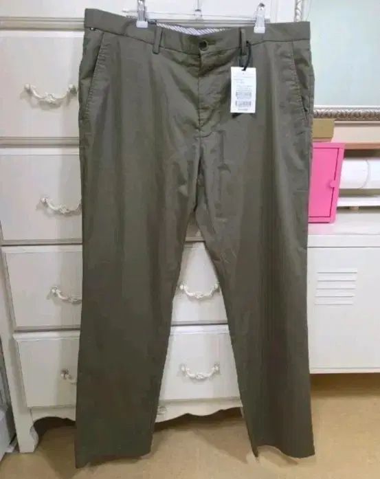 トミーヒルフィガー コットン パンツ -新品 (メンズ)