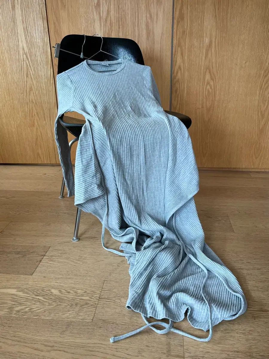 Baserange brig dress grey